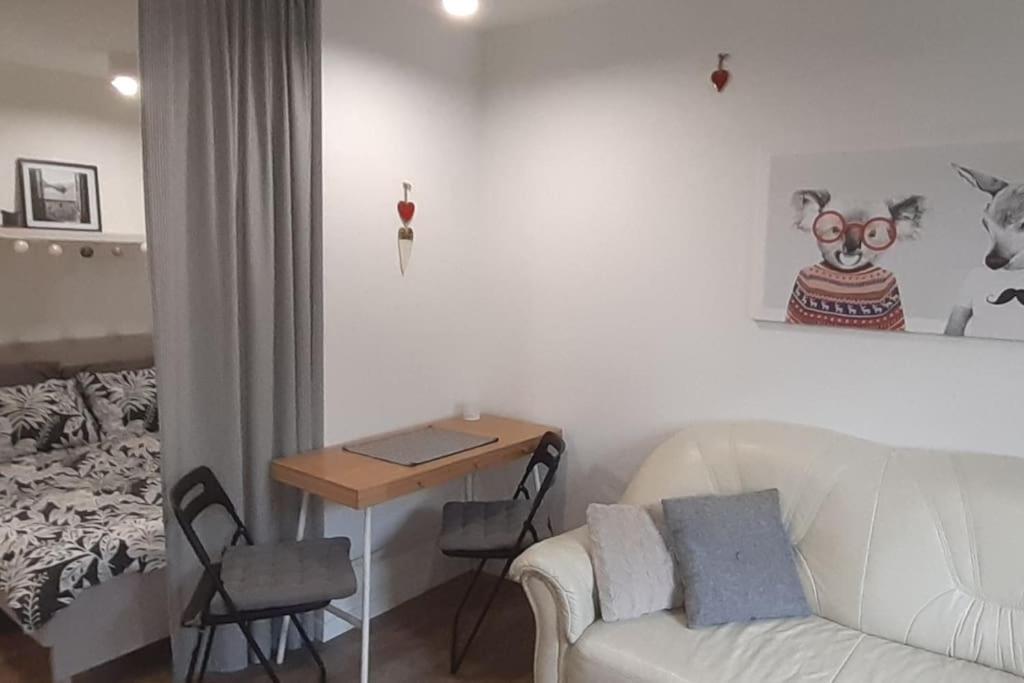Lemuria Apartament Szkolna Centrum Legnica Exteriör bild