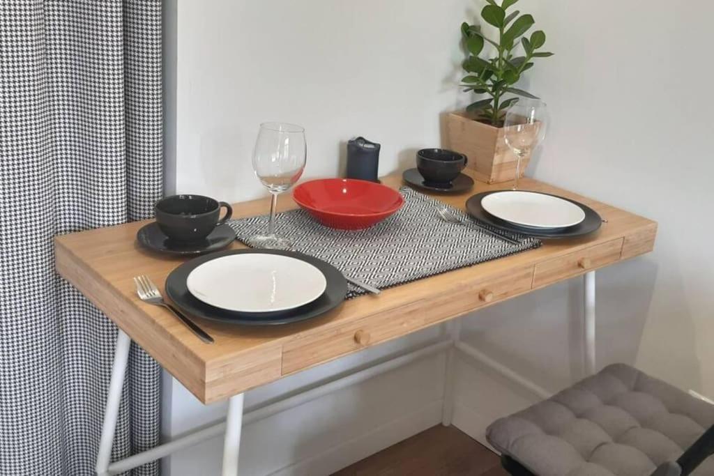 Lemuria Apartament Szkolna Centrum Legnica Exteriör bild